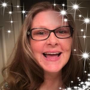 Meet your Posher, Lorie